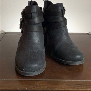 Soda brand cutout booties, size 7. In GUC.